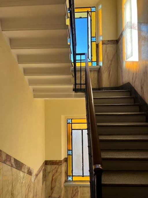 Magnifico D'epoca Ai Navigli Appartement