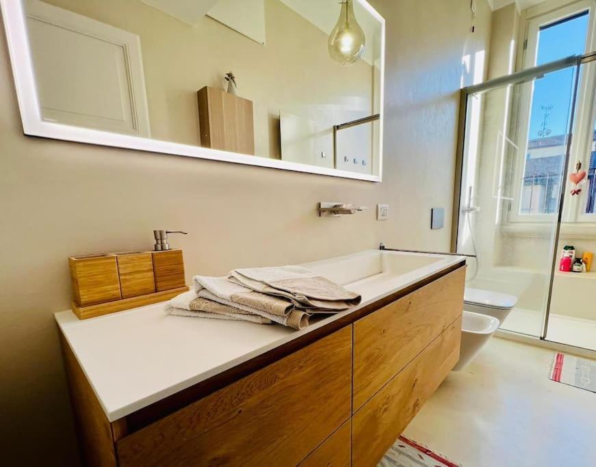 Magnifico D'epoca Ai Navigli Appartement