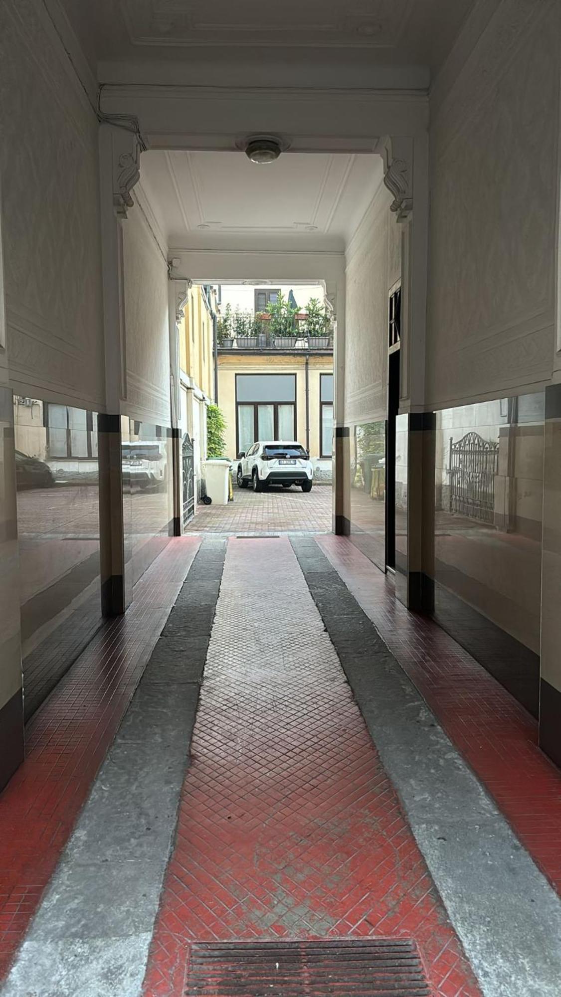Magnifico D'epoca Ai Navigli Appartement